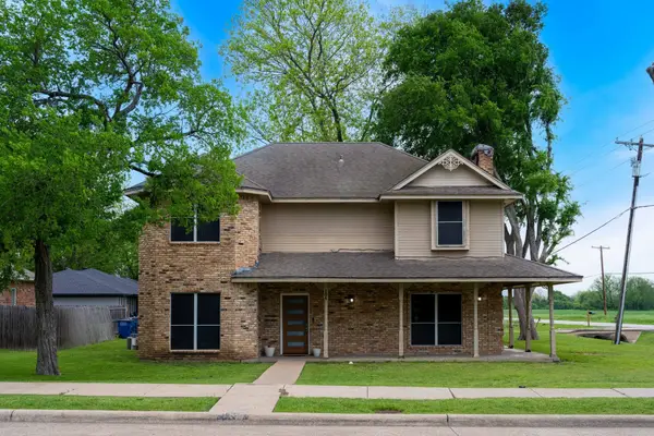 104 Pecan Grove, Lancaster, TX 75146