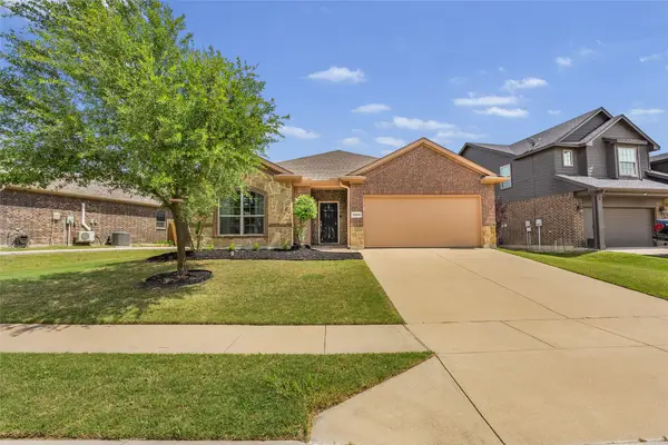 11032 Erinmoor Trail, Fort Worth, TX 76052