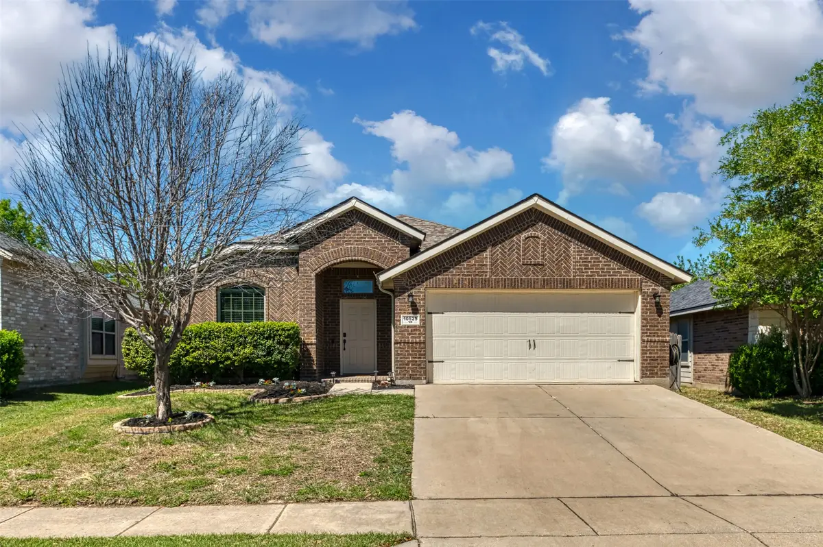 10525 Turning Leaf Trail, Fort Worth, TX 76131 - #1