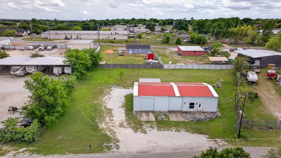 721 Comanche Cove Drive, Granbury, TX 76048 - #2