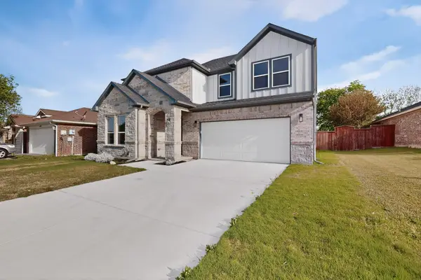 6810 Windward View Drive, Rowlett, TX 75088