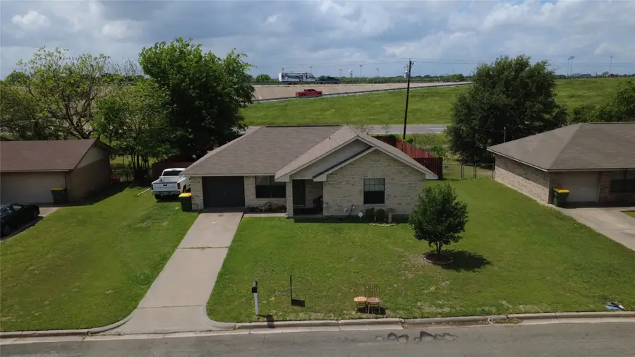 1004 Clover Street, Bellmead, TX 76705 - #2