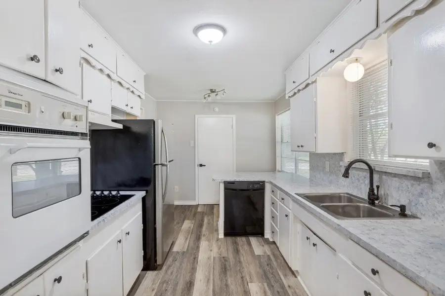 201 Wofford Way, Saginaw, TX 76179 - #3