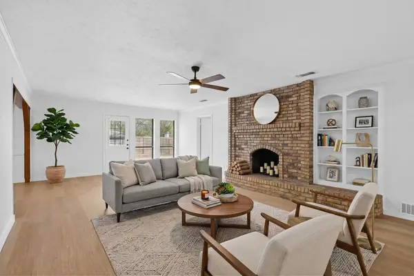 213 Gregory Drive, DeSoto, TX 75115