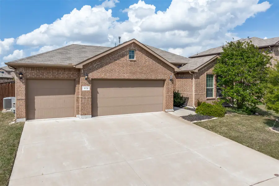 572 Pendennis Drive, Saginaw, TX 76131 - #2