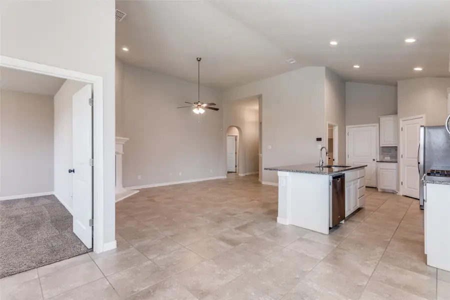 572 Pendennis Drive, Saginaw, TX 76131 - #3