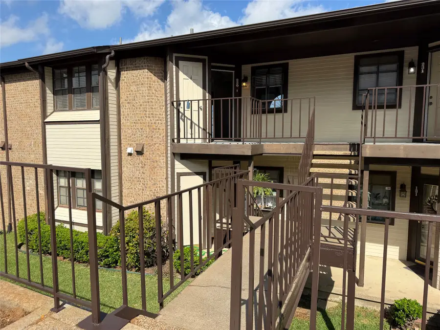 230 Henry M Chandler Drive, Rockwall, TX 75032 - #2