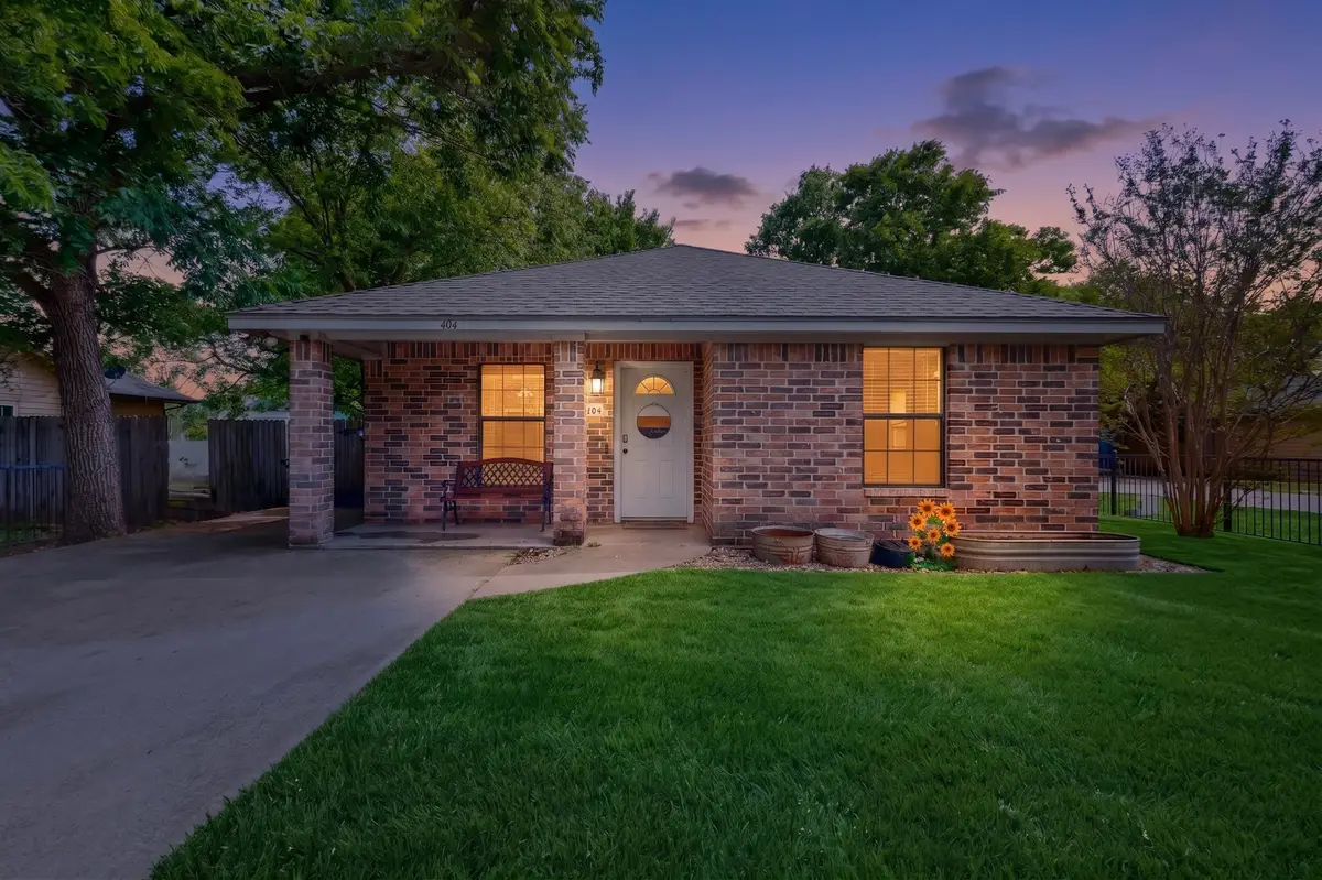 494 Park Street, Cleburne, TX 76031 - #1