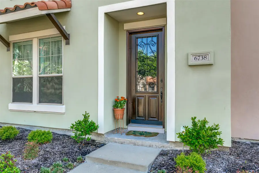 6738 Plaza Via #9, Irving, TX 75039 - #3