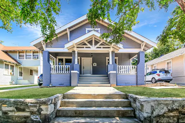 2107 College Avenue, Fort Worth, TX 76110