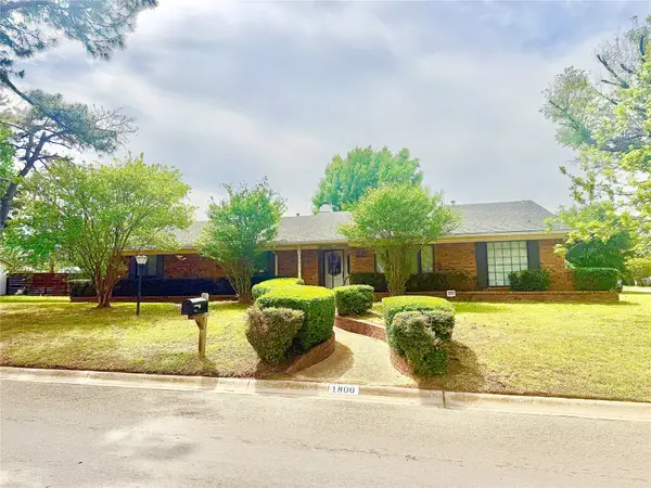 1800 Southridge Drive, Denton, TX 76205