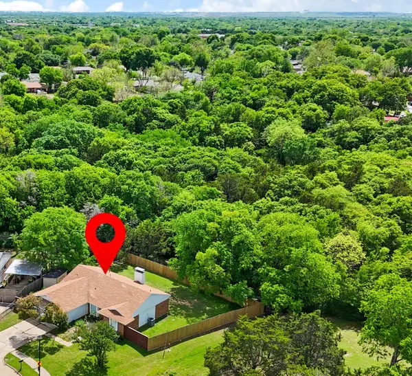 6702 Umphress Road, Dallas, TX 75217