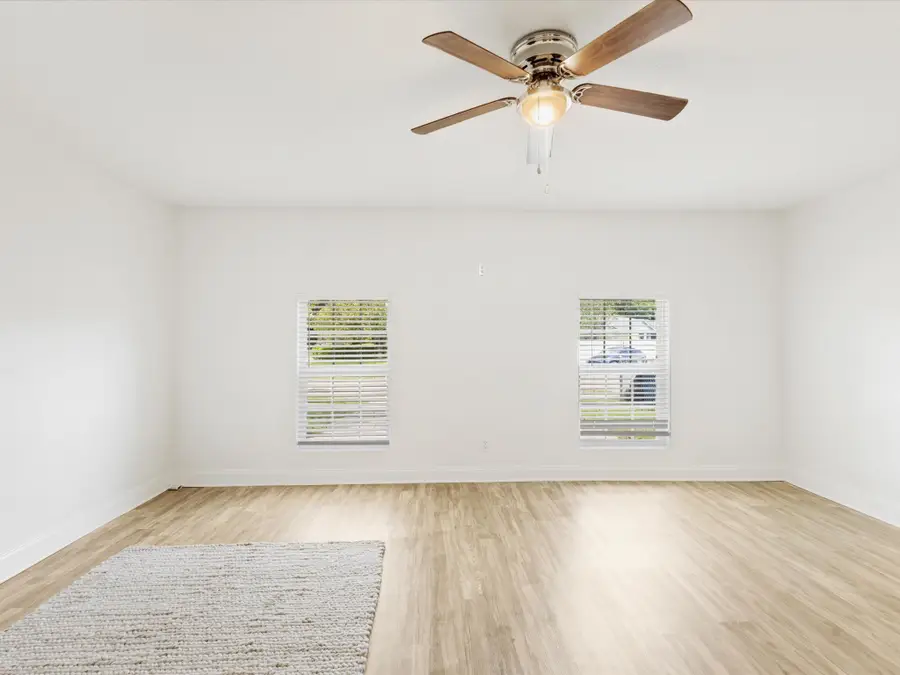 6702 Umphress Road, Dallas, TX 75217 - #3