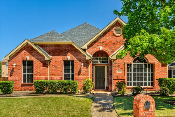 4236 Sharondale Drive, Flower Mound, TX 75022