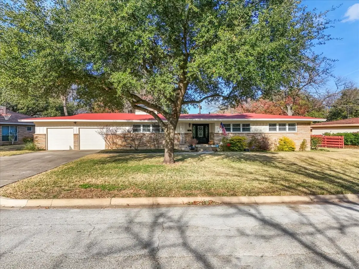 4612 Holiday Lane W, North Richland Hills, TX 76180 - #1