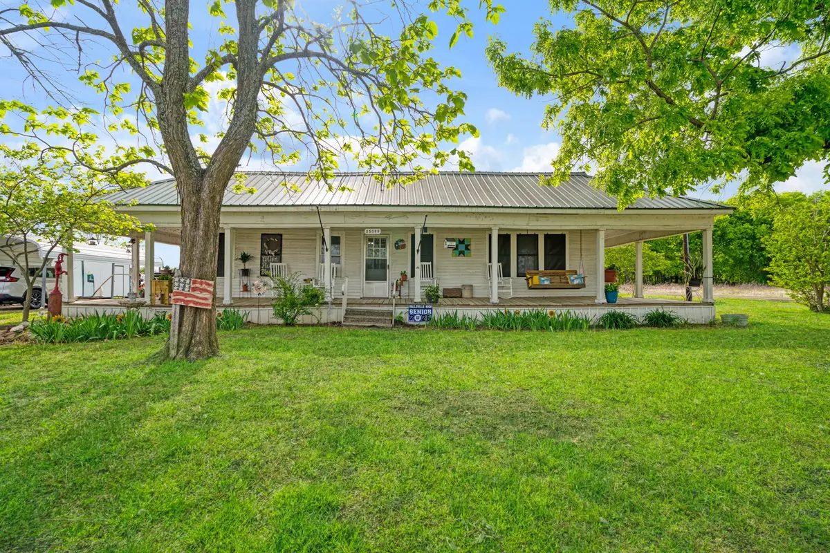 25099 Farm Road 137, Petty, TX 75470 - #1