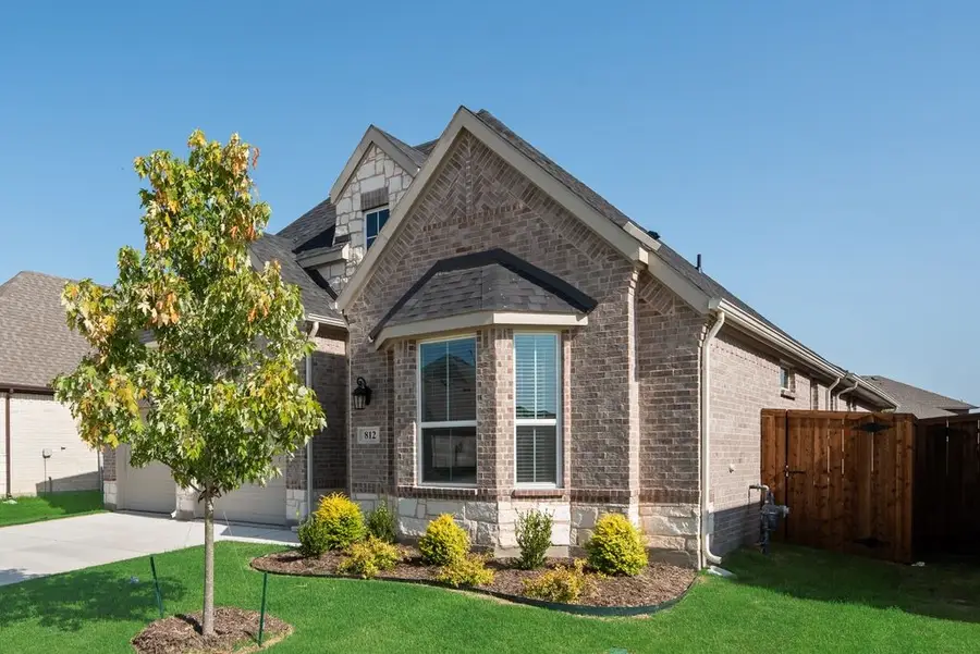 812 Turnbull Avenue, Justin, TX 76247 - #3