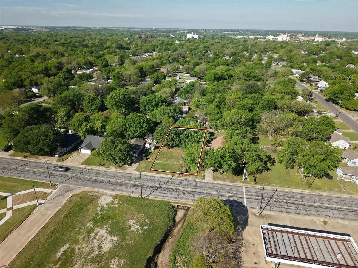 484 S Dewey Avenue, Sherman, TX 75090 - #1