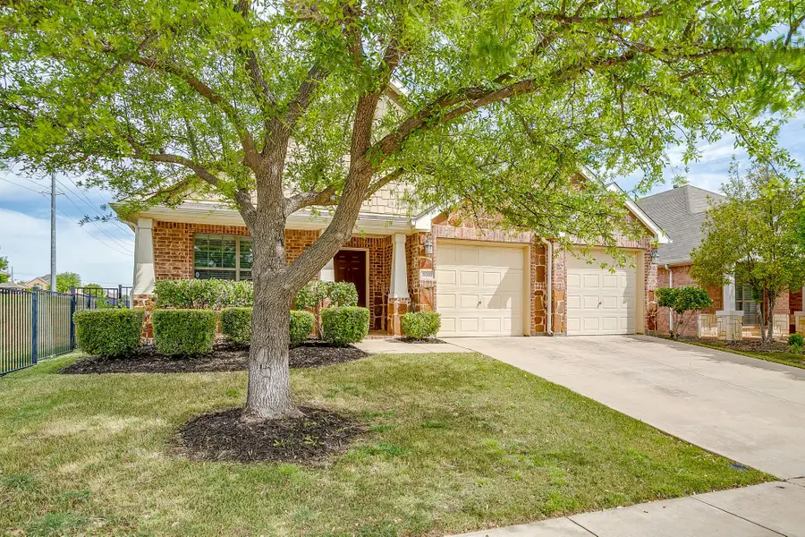 3917 Foreland Drive, Justin Roanoke, TX 76262 - #3