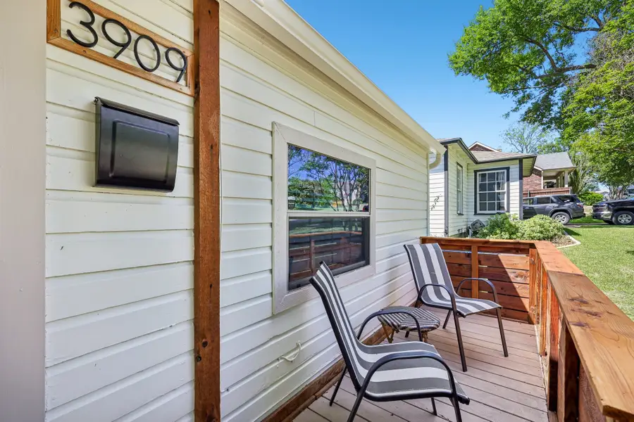 3909 Lafayette Avenue, Fort Worth, TX 76107 - #3