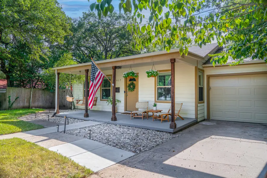 2017 Bluebonnet Drive, Fort Worth, TX 76111 - #2