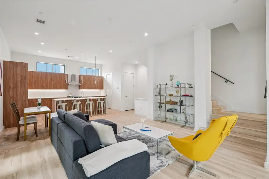 1775 Novela Way, Dallas, TX 75215 - #2