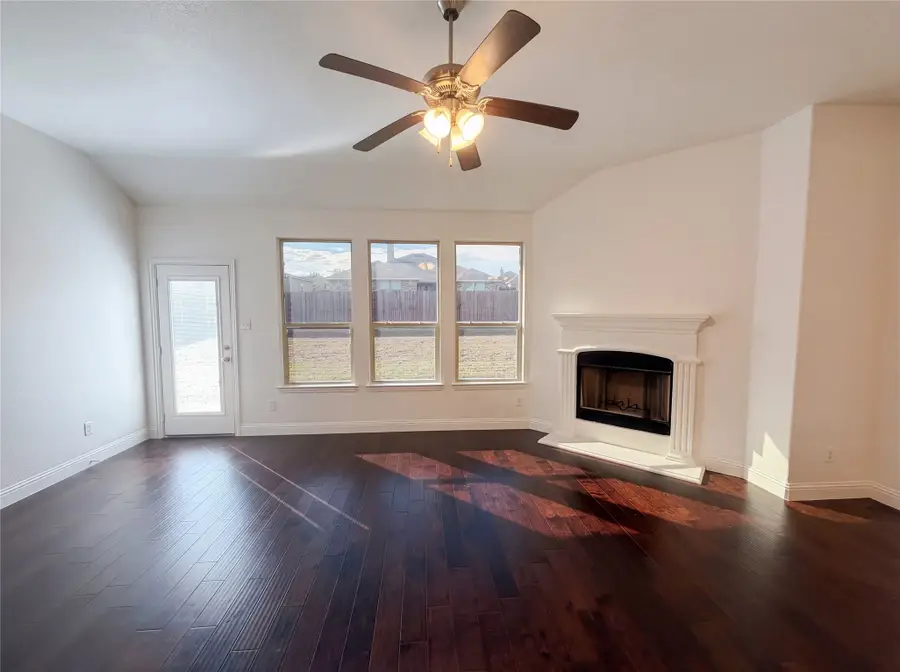 3717 Dutch Iris Lane, Forest Hill, TX 76140 - #3