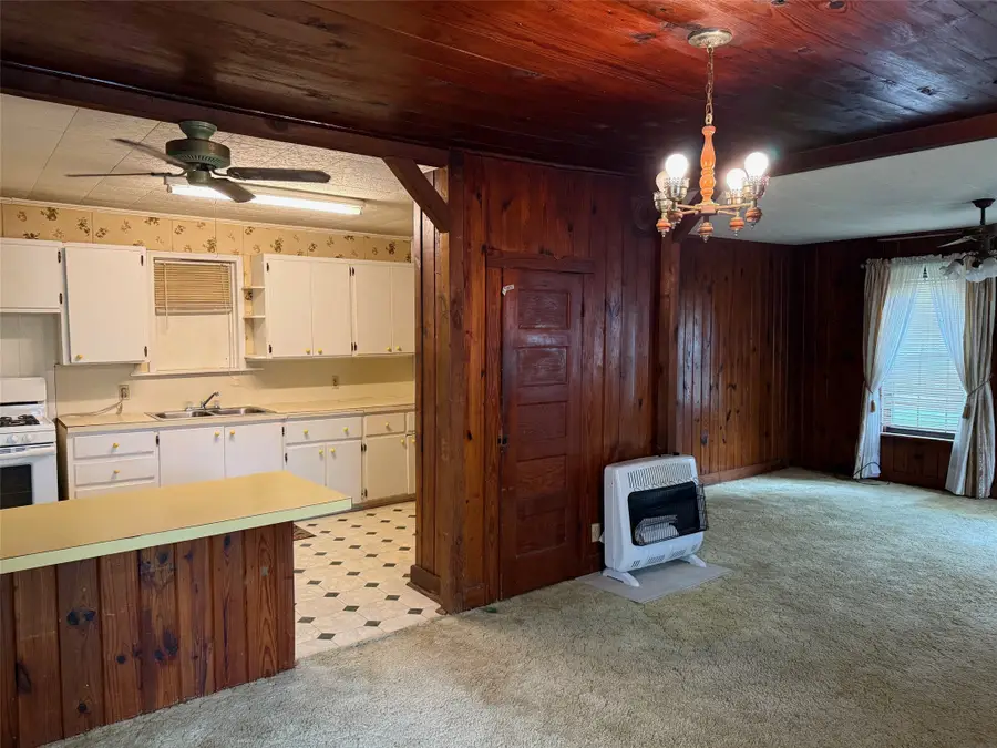 403 Avenue E Avenue, Valley Mills, TX 76689 - #2