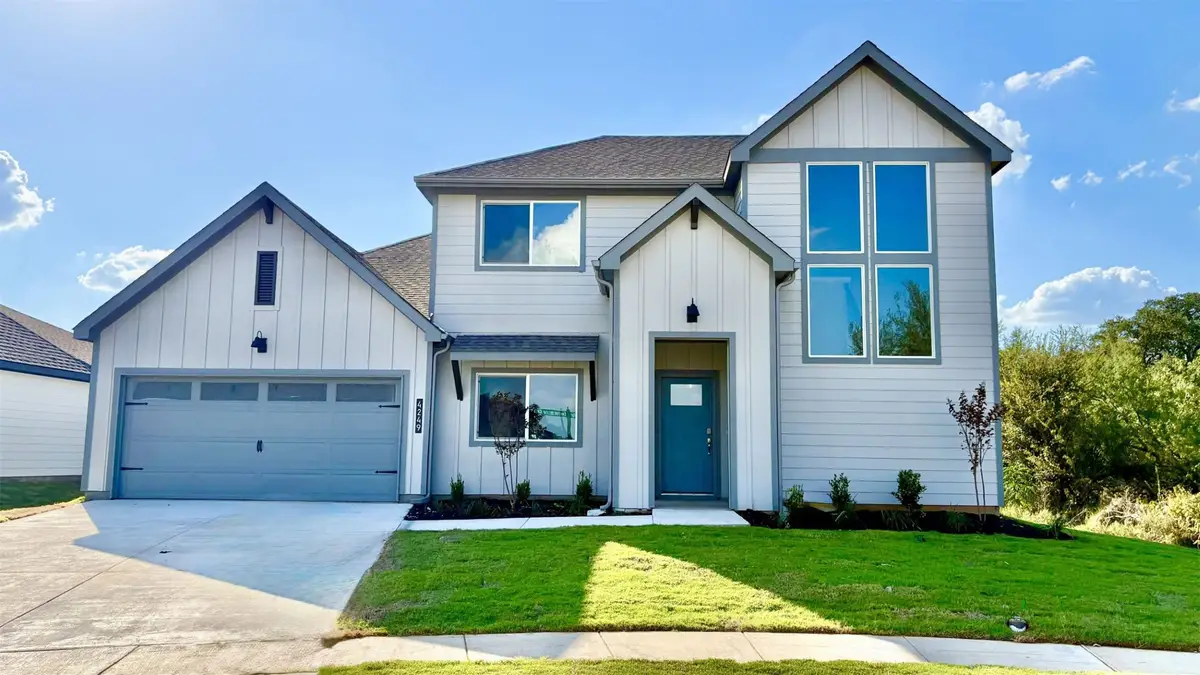 231 Sandstone Circle, Granbury, TX 76048 - #1