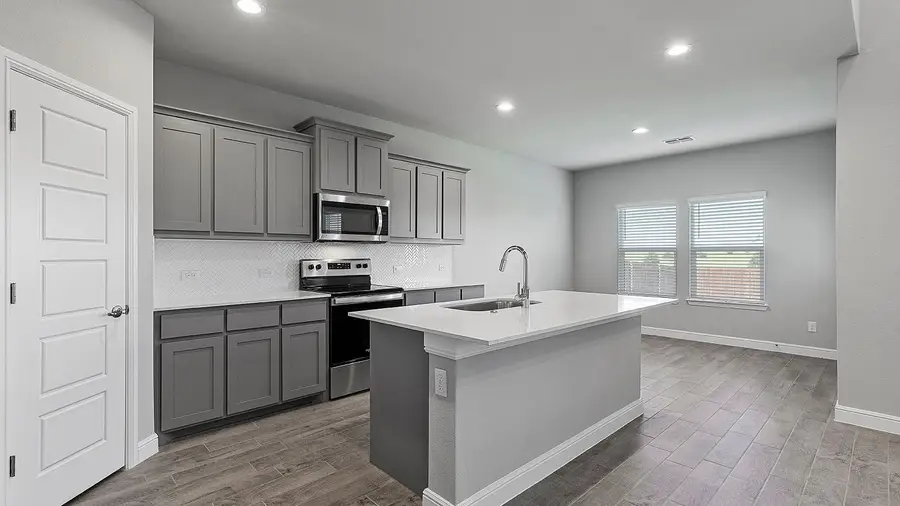 231 Sandstone Circle, Granbury, TX 76048 - #3