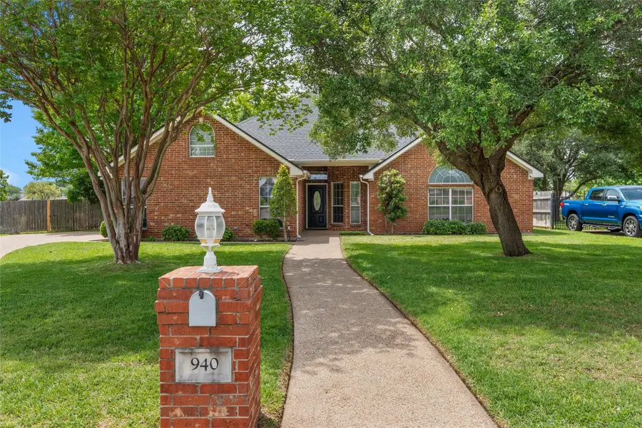 940 Cheyenne Trail, Hewitt, TX 76643 - #2