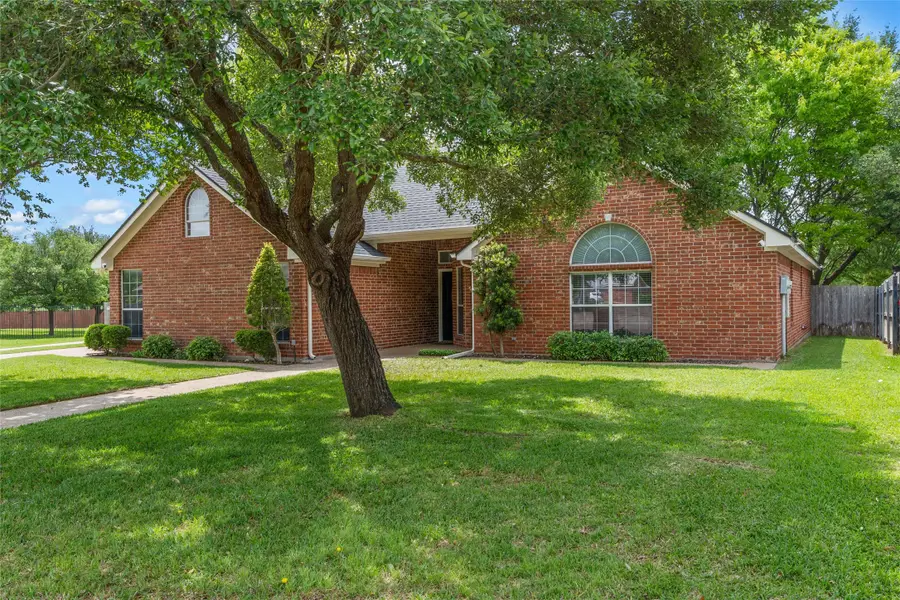 940 Cheyenne Trail, Hewitt, TX 76643 - #3