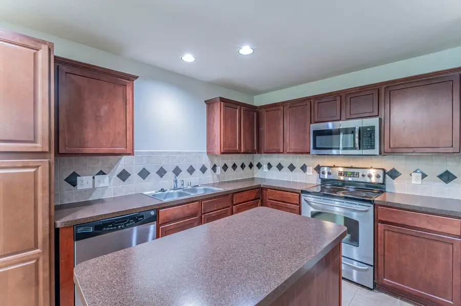 309 Broken Arrow, Krum, TX 76249 - #2