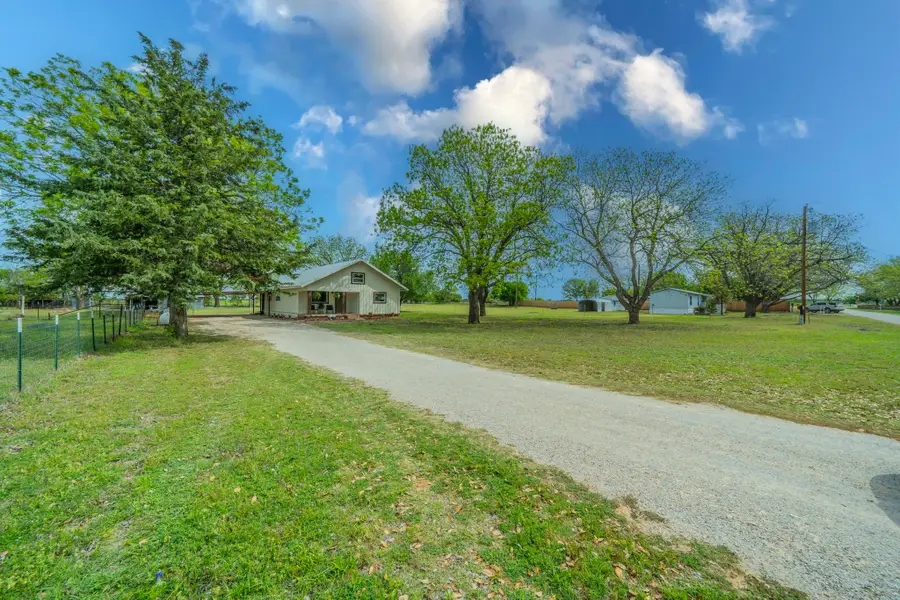 275 Belknap Circle, Newcastle, TX 76372 - #2