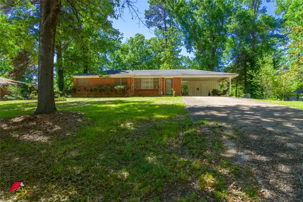 3223 Dearborn Street, Shreveport, LA 71107