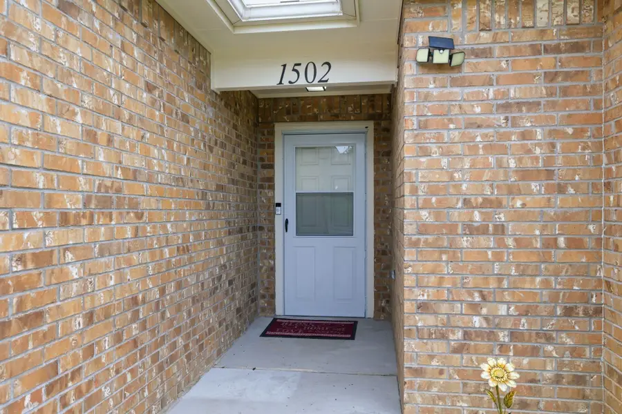 1502 SE 19th Avenue, Mineral Wells, TX 76067 - #2