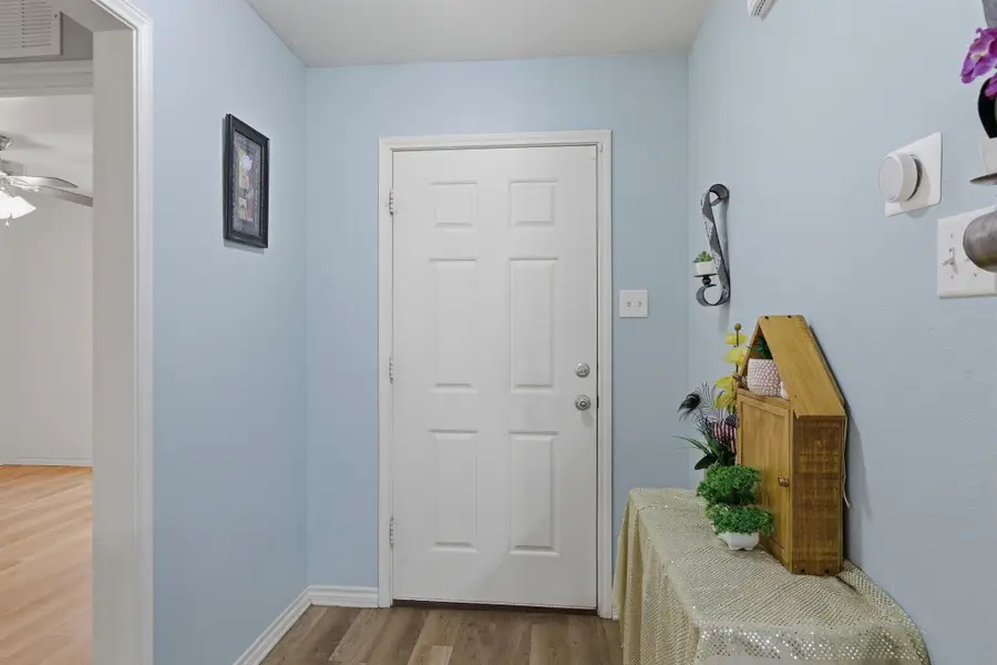 1502 SE 19th Avenue, Mineral Wells, TX 76067 - #3