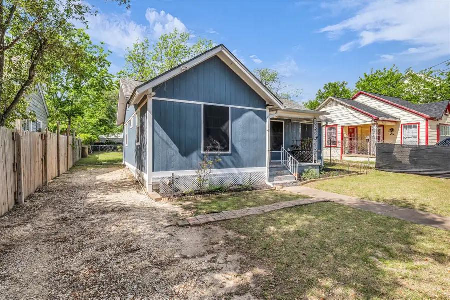 820 N 34th Street, Waco, TX 76710 - #3