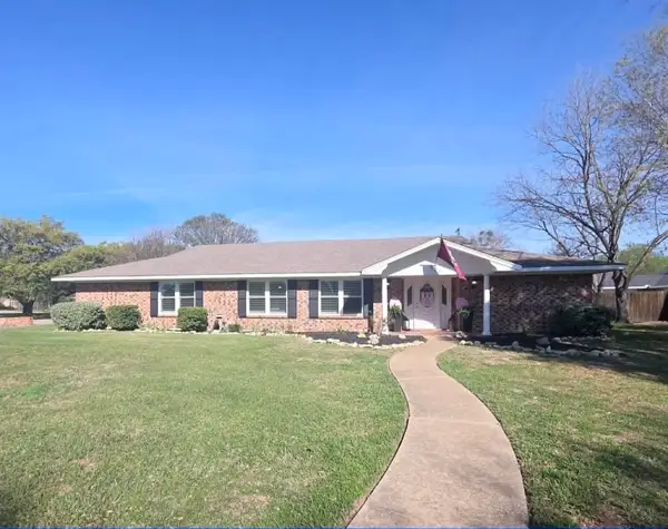 901 Hillandale Street, Mexia, TX 76667