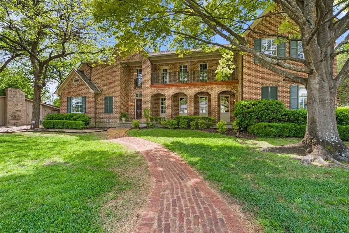 602 Mills Place, Corsicana, TX 75110 - #1