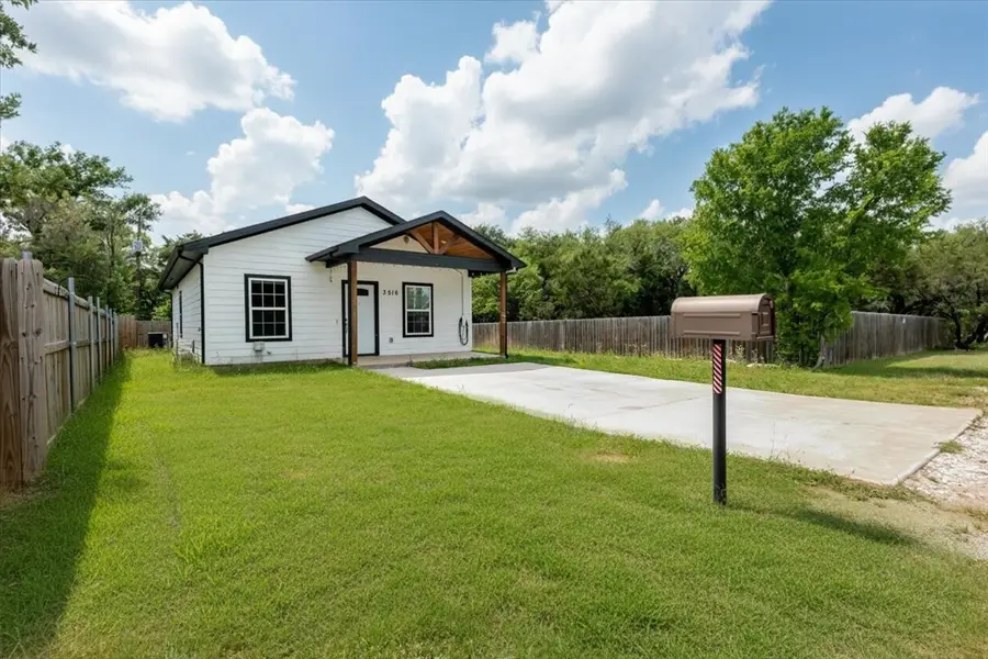 3516 Tomahawk Drive, Granbury, TX 76048 - #2