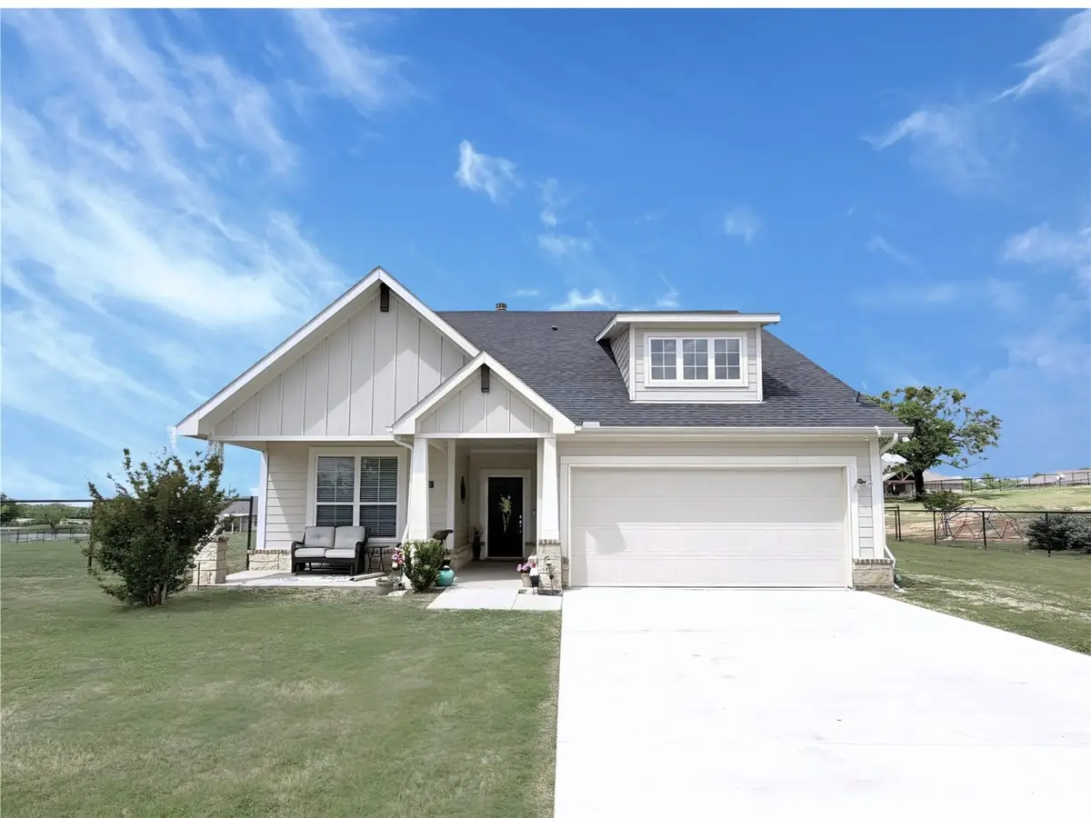 140 Spring Creek Circle, Paradise, TX 76073 - #1