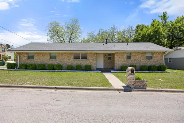 110 Omaha, Stephenville, TX 76401