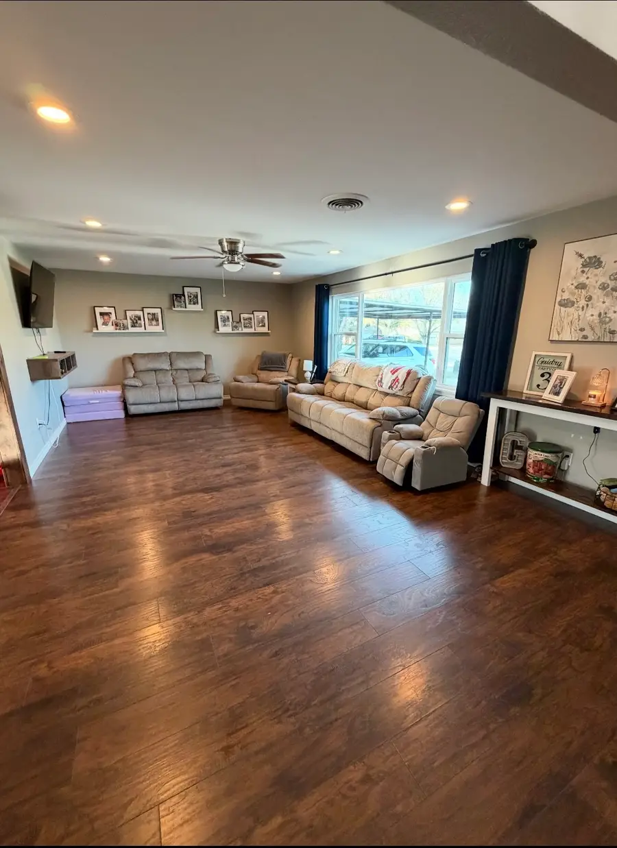 313 Sunset Drive, Comanche, TX 76442 - #3