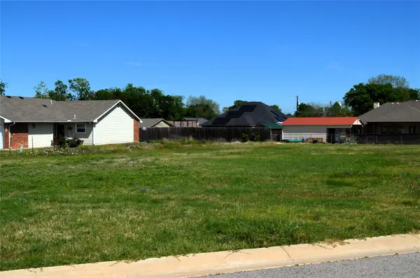 318 Preston Road, Mabank, TX 75147