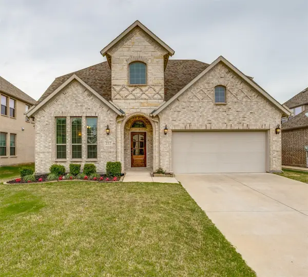 212 Providence Drive, Van Alstyne, TX 75495