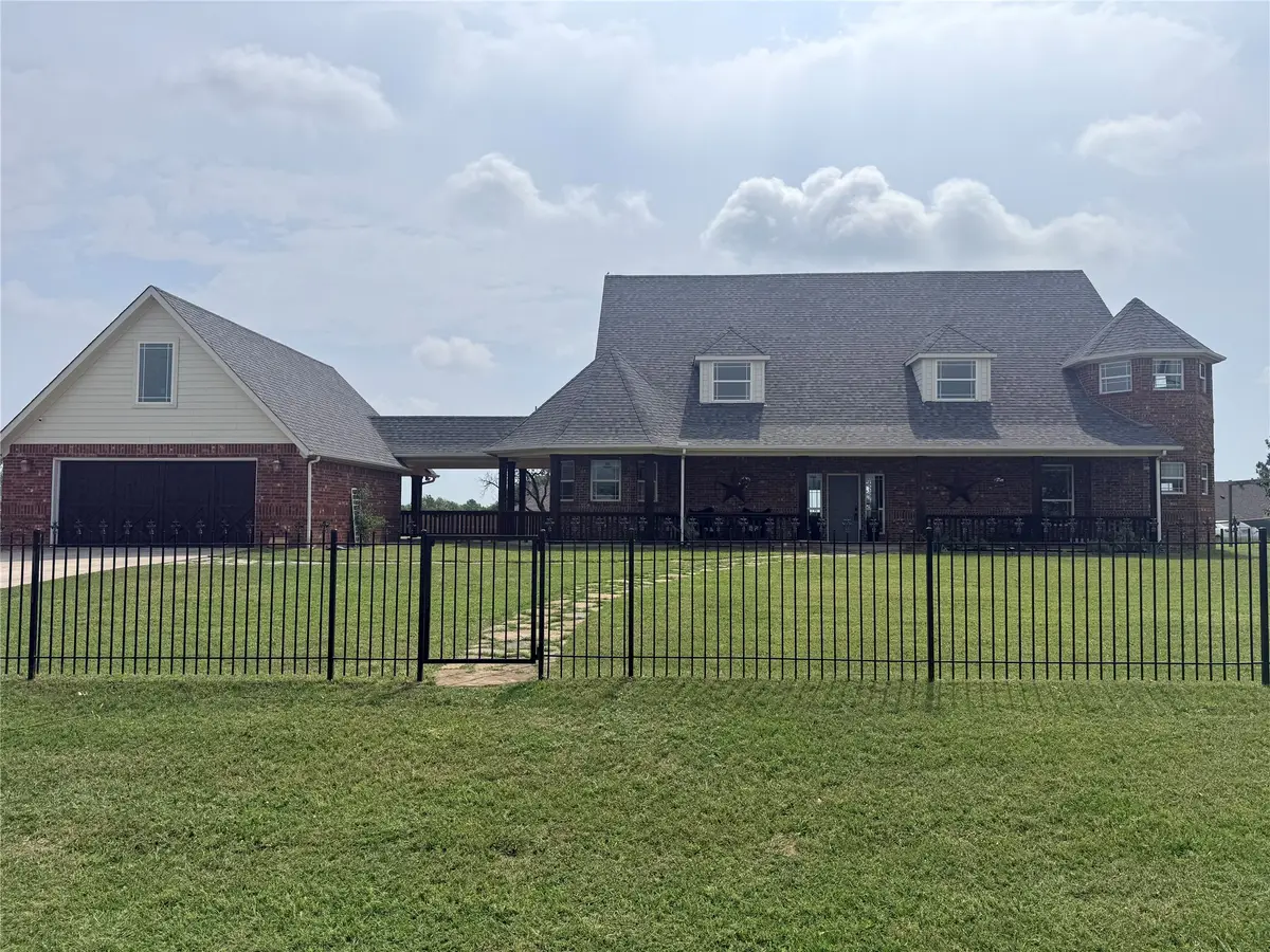 250 Newfield Lane, Springtown, TX 76082 - #1