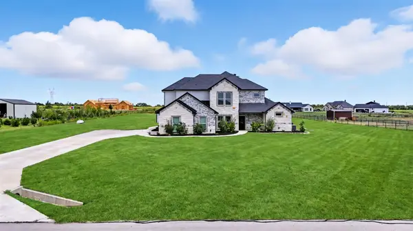 7271 Michelle Point, Krum, TX 76249