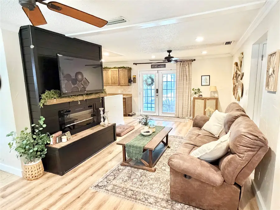 806 Glen Key Street, Denison, TX 75020 - #2