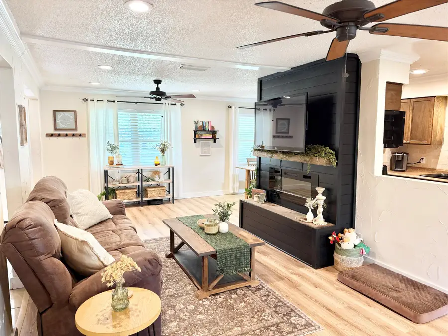 806 Glen Key Street, Denison, TX 75020 - #3